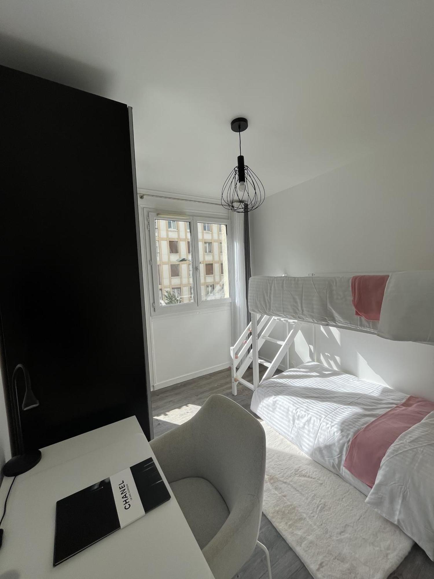 Entire 60M2 Apartment - Close To Paris - Parking - Kitchen - 2Min Rerb - Olympic'24 Bourg-la-Reine Exterior photo