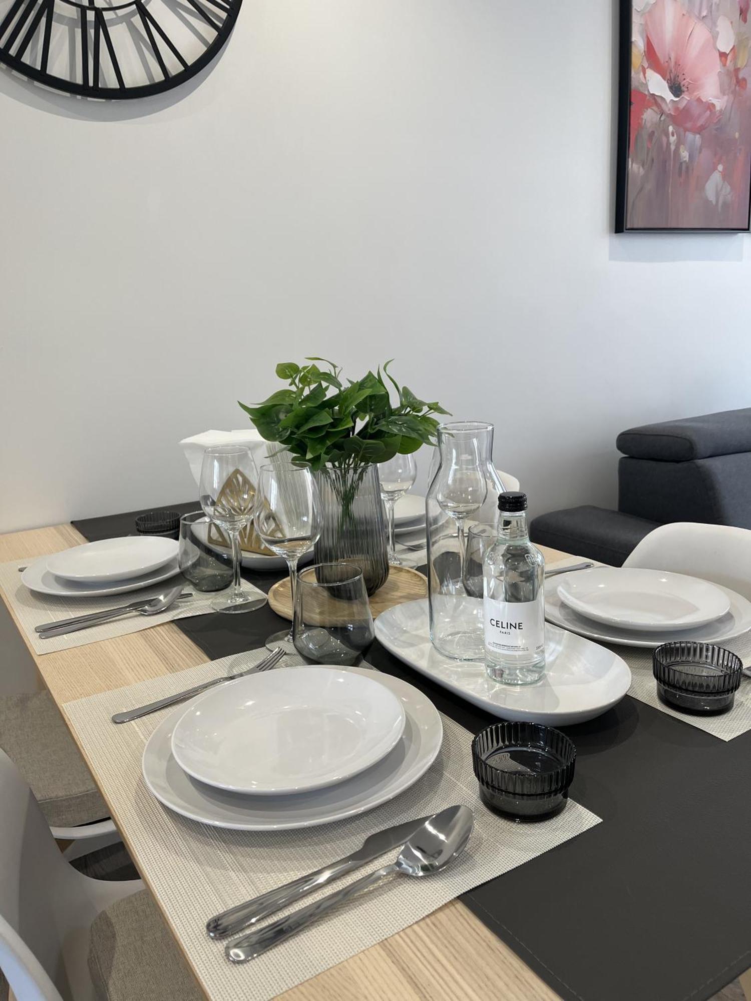 Entire 60M2 Apartment - Close To Paris - Parking - Kitchen - 2Min Rerb - Olympic'24 Bourg-la-Reine Exterior photo